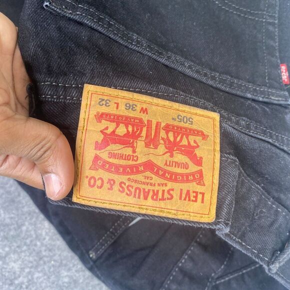 Levis 505 Jeans Mens 36x32 Black Regular Fit Straight Leg Dark Wash Denim Cotton - Picture 6 of 11